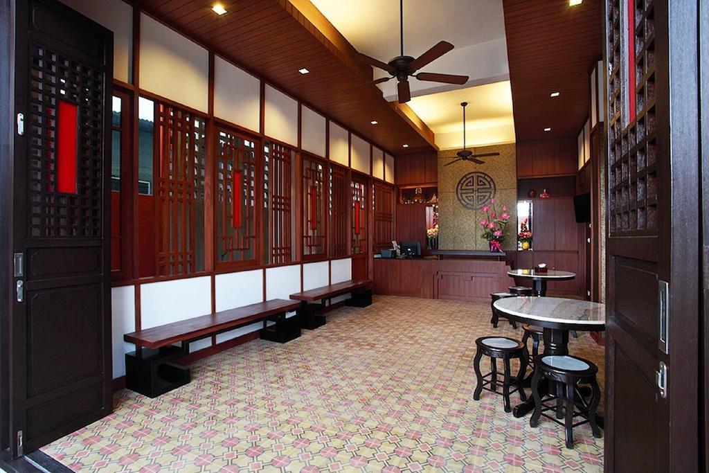 Отель Karon Sino House Экстерьер фото